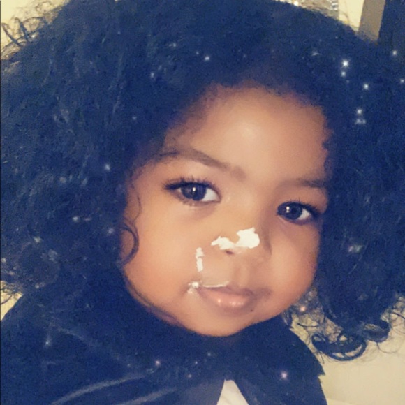 Meet your Posher, Khadija - Picture 2 of 2